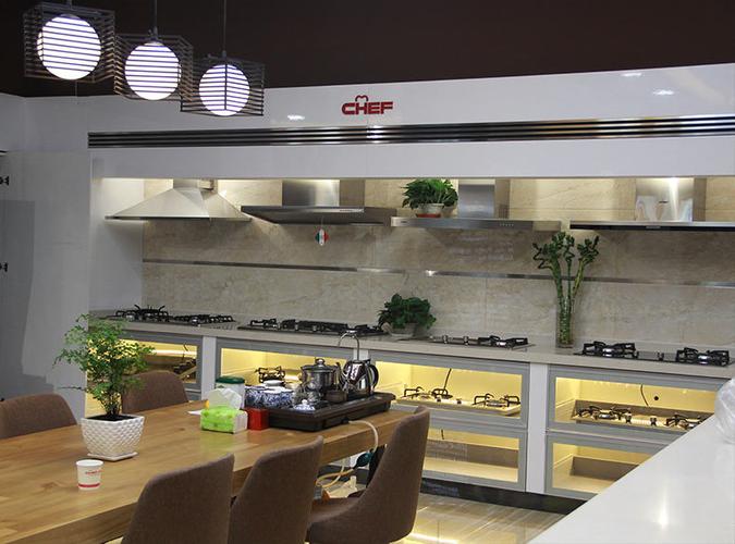 廚房電器是指專供家庭廚房使用的一類家用電器,具體有電冰箱,消毒柜